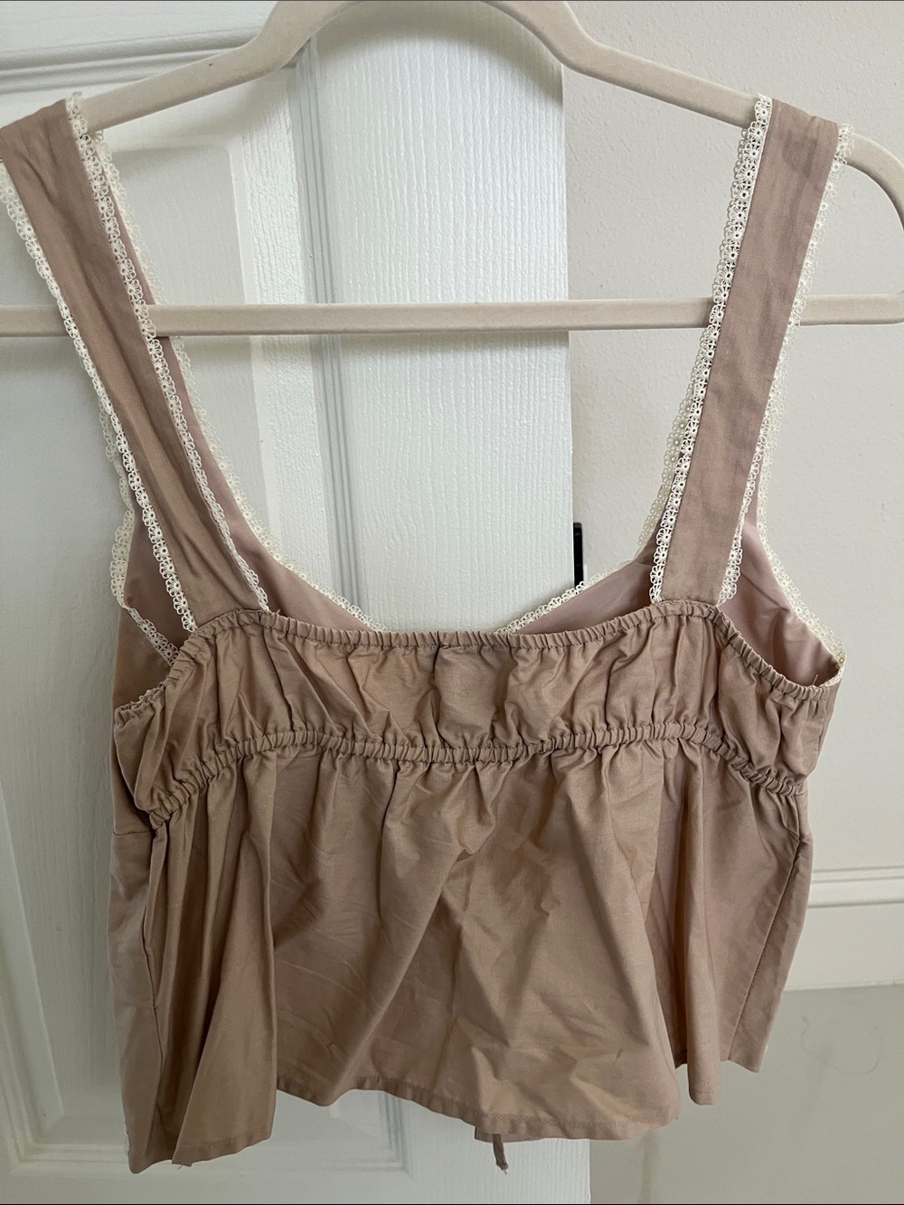 Moon River Taupe Embroidered Tie-Front Camisole Medium - Picture 7 of 7